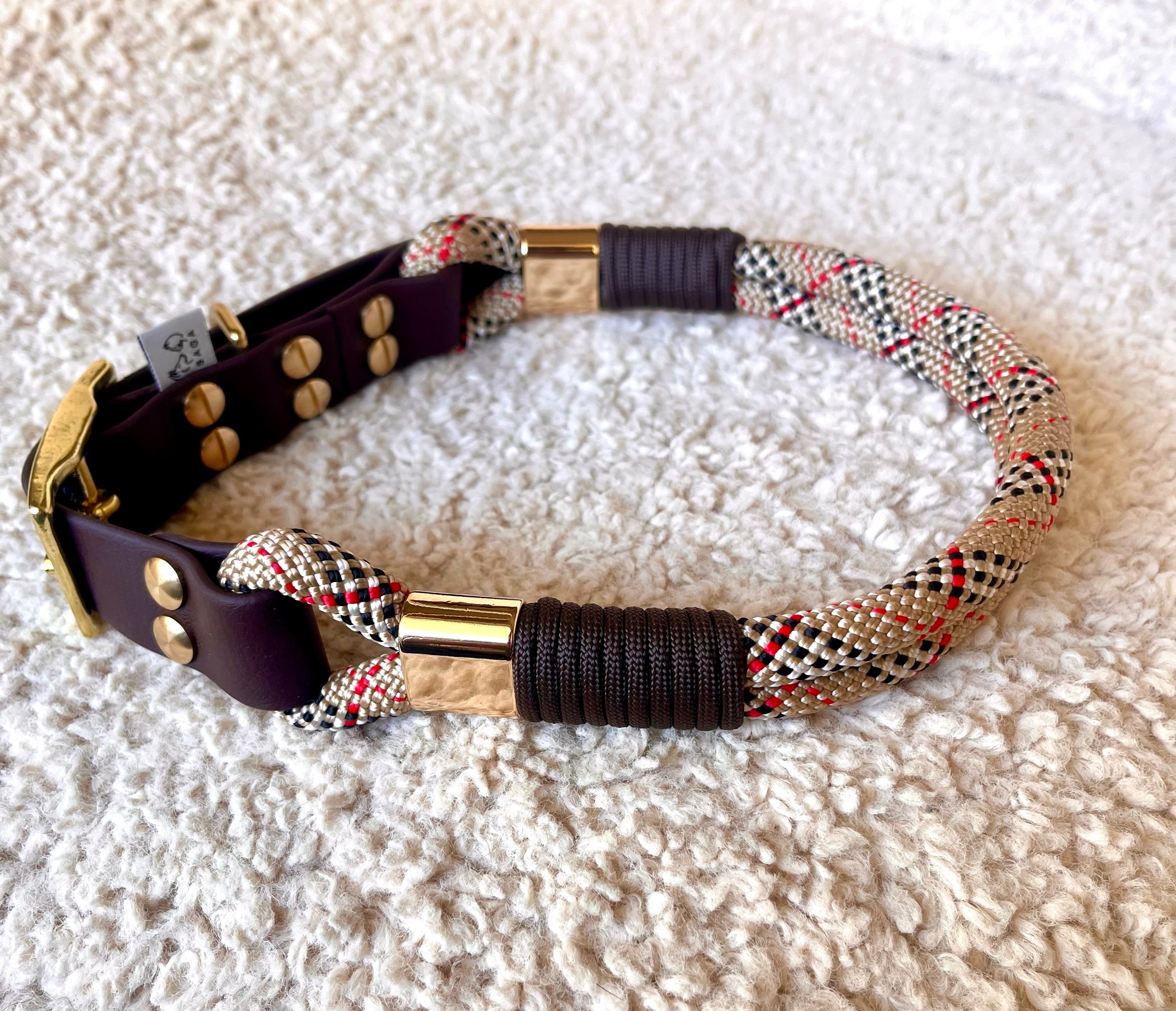 Collier British Check